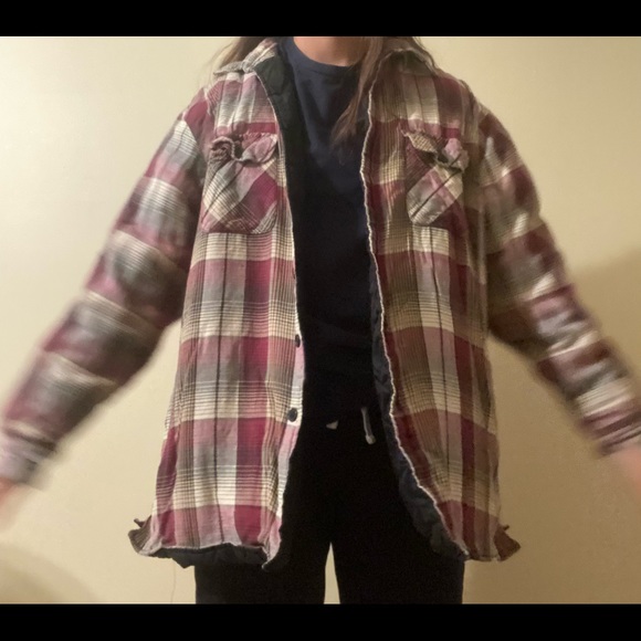 Shacket - Picture 3 of 13